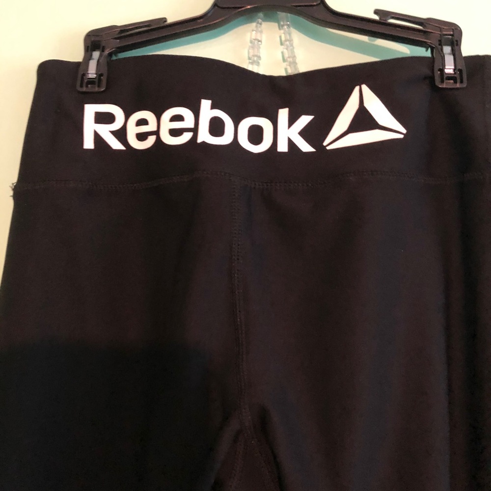 Reebok - Picture 3 of 4